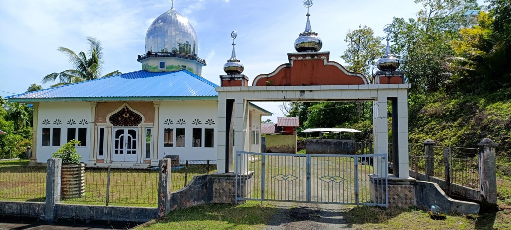 Tempat Ibadah Mesjid Al-Muamalah Desa Pulau Bengkalak